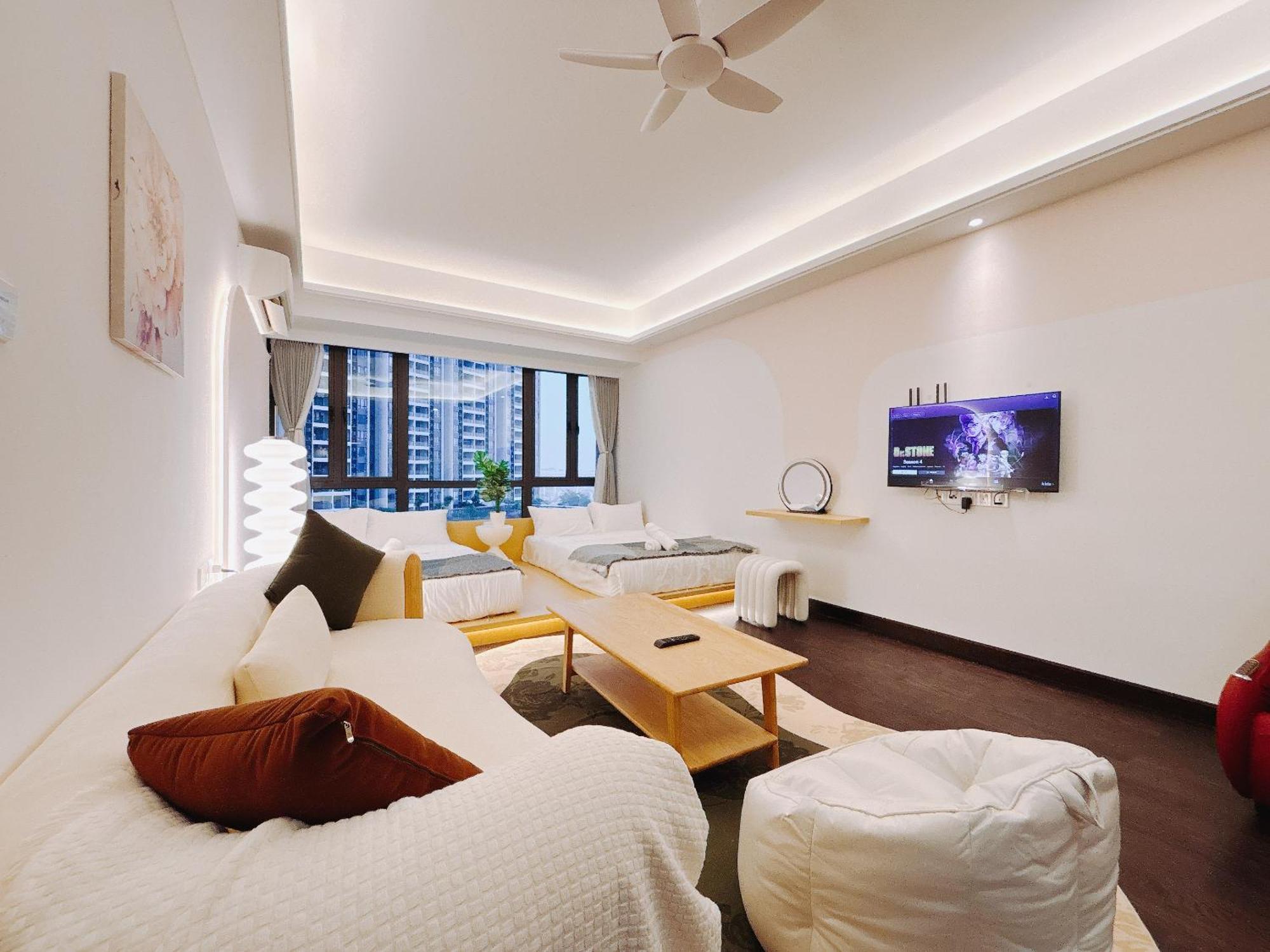 Apartment Sea View R&f Princess Cove Seine Region *